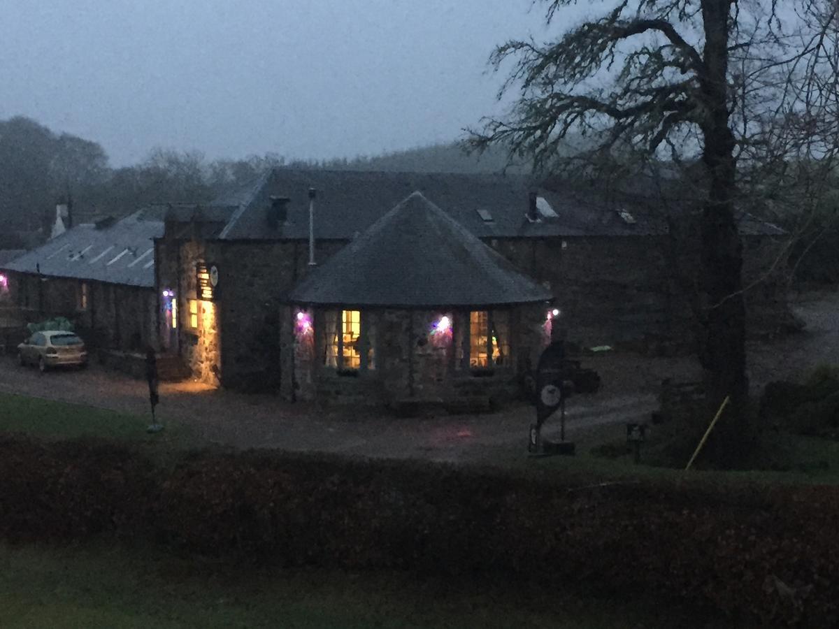 Lodge at Lochside Bridgend of Lintrathen Exteriör bild