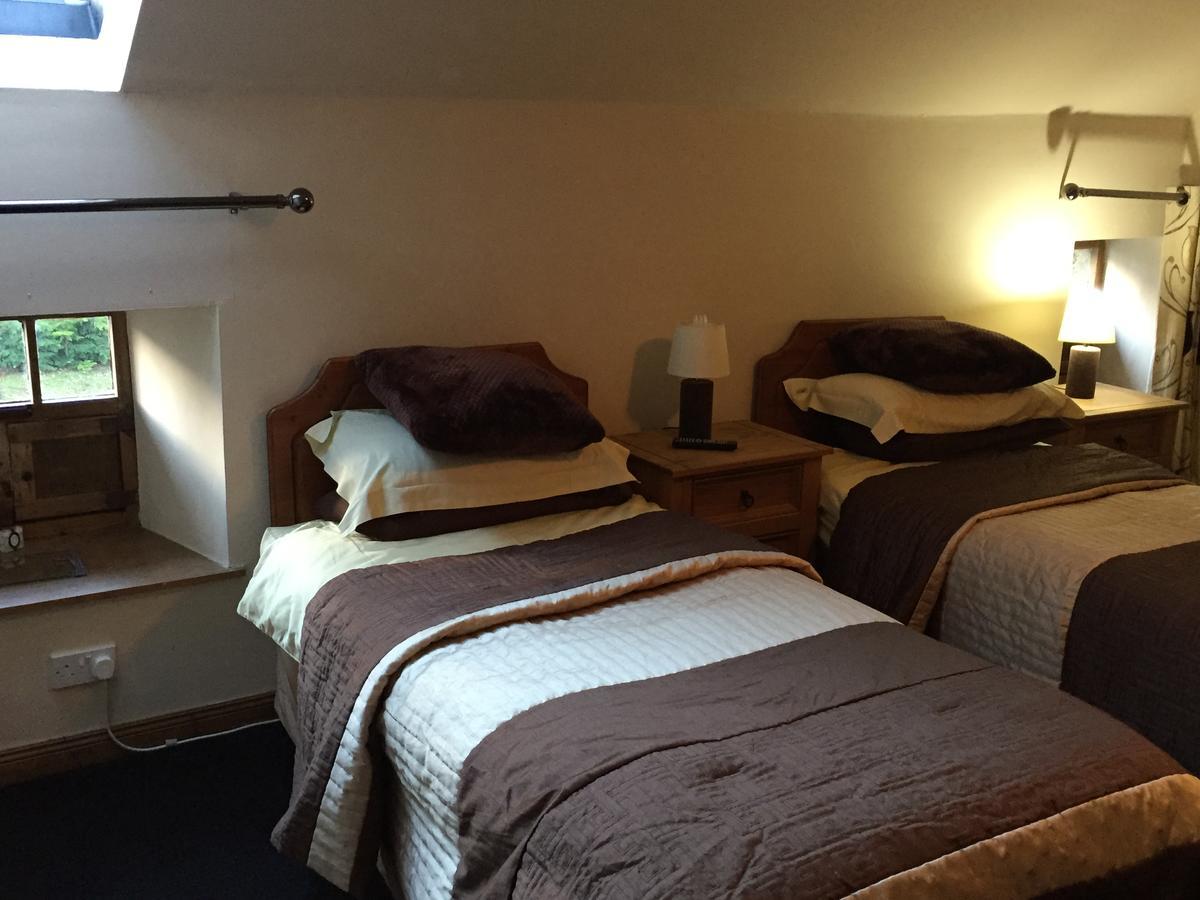 Lodge at Lochside Bridgend of Lintrathen Exteriör bild
