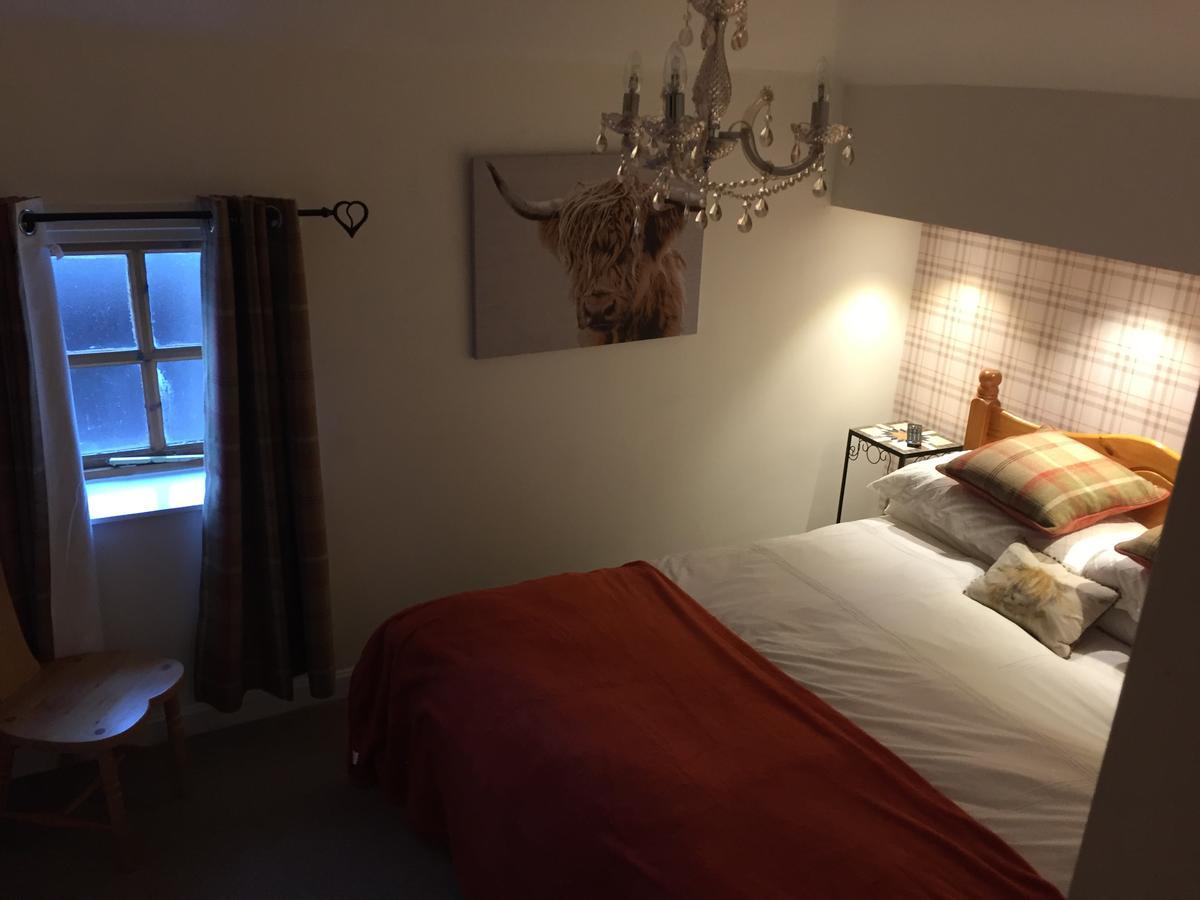 Lodge at Lochside Bridgend of Lintrathen Exteriör bild
