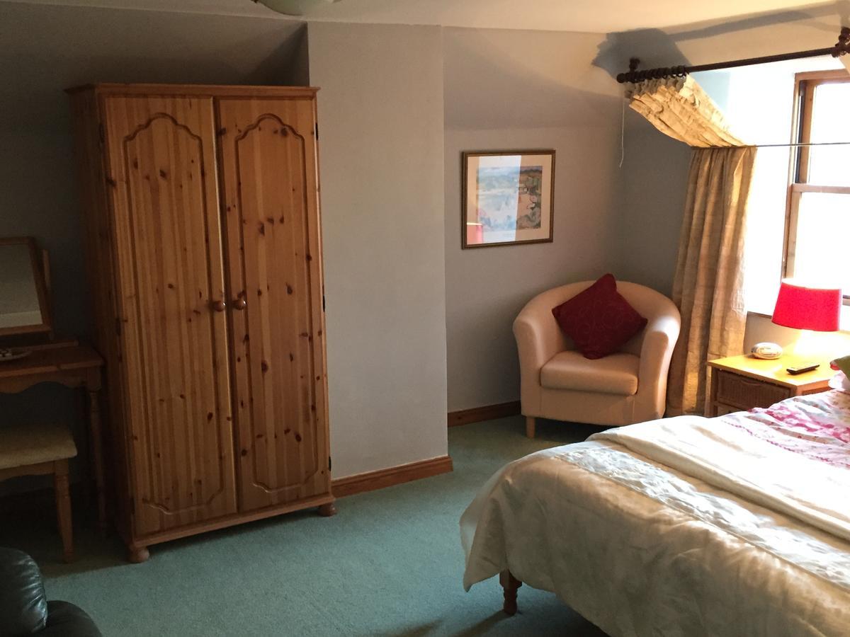 Lodge at Lochside Bridgend of Lintrathen Exteriör bild